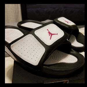 Jordan Slides • Womans Size 5/5.5